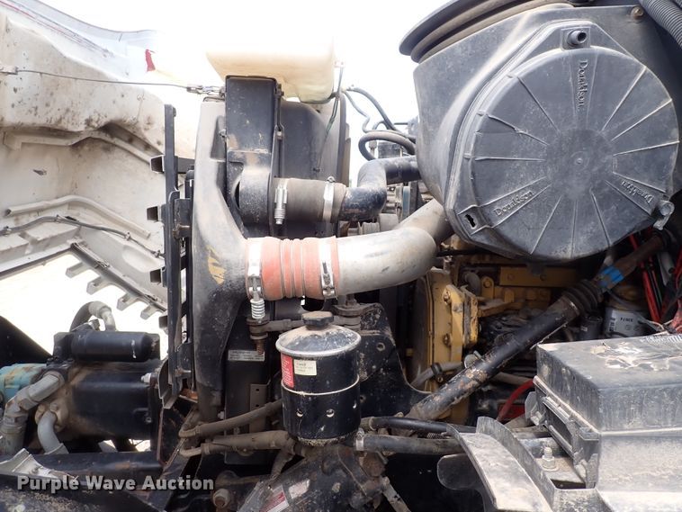 image for item DI4728 2003 Sterling L-Line  vacuum truck