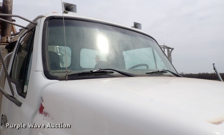 image for item DI4728 2003 Sterling L-Line  vacuum truck