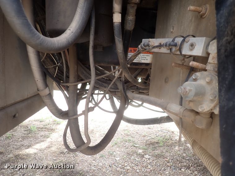 image for item DI4728 2003 Sterling L-Line  vacuum truck