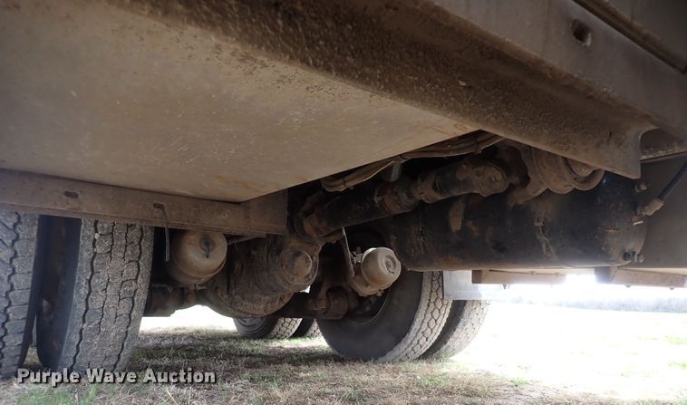 image for item DI4728 2003 Sterling L-Line  vacuum truck