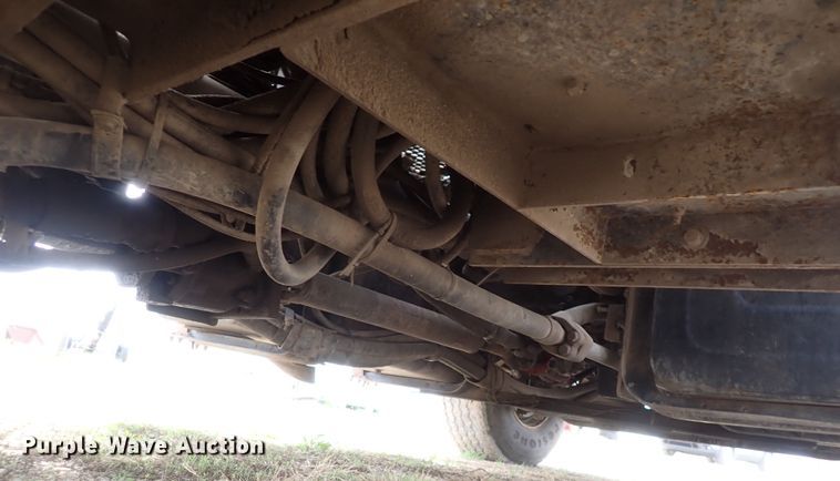 image for item DI4728 2003 Sterling L-Line  vacuum truck