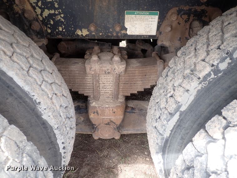 image for item DI4728 2003 Sterling L-Line  vacuum truck