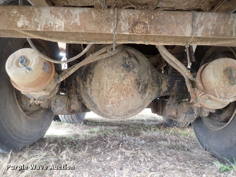 image for item DI4728 2003 Sterling L-Line  vacuum truck