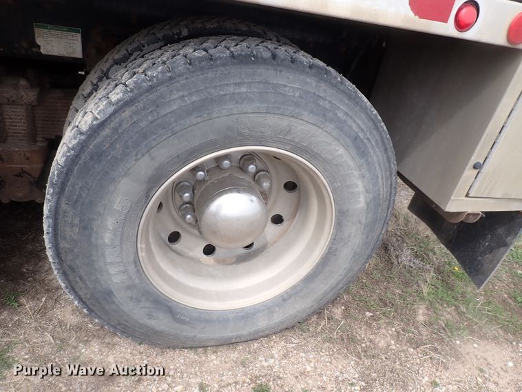 image for item DI4728 2003 Sterling L-Line  vacuum truck