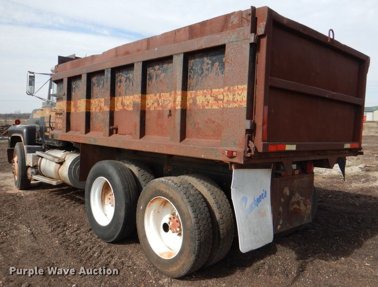 image for item DJ0393 1980 Mack RS600L  dump truck