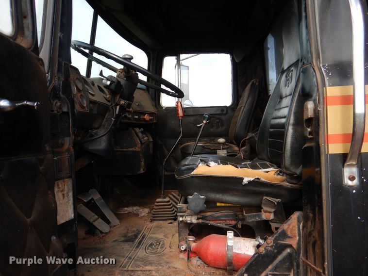 image for item DJ0393 1980 Mack RS600L  dump truck