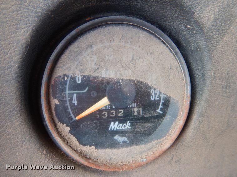 image for item DJ0393 1980 Mack RS600L  dump truck