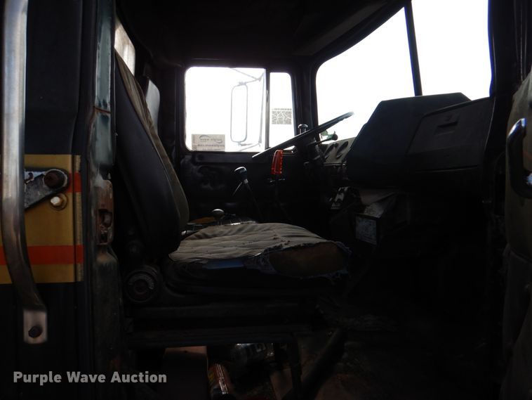 image for item DJ0393 1980 Mack RS600L  dump truck