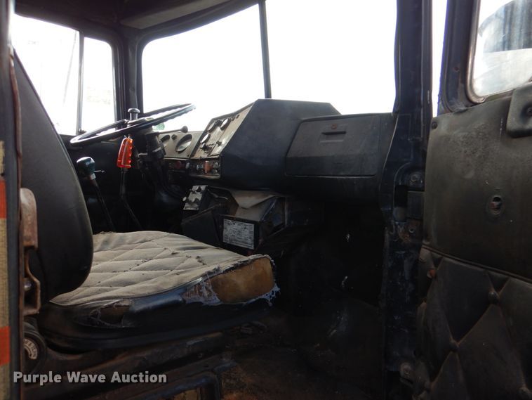 image for item DJ0393 1980 Mack RS600L  dump truck