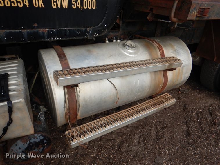 image for item DJ0393 1980 Mack RS600L  dump truck