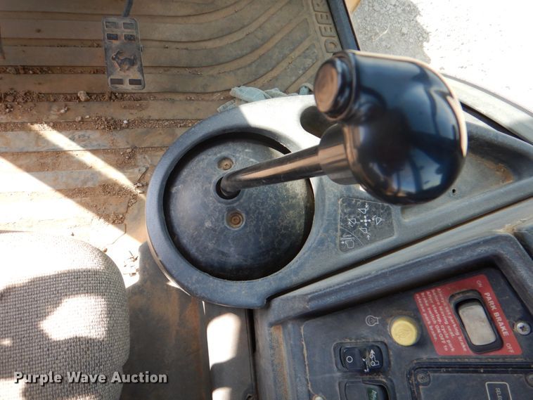 image for item DJ0416 2001 John Deere 310SG  backhoe