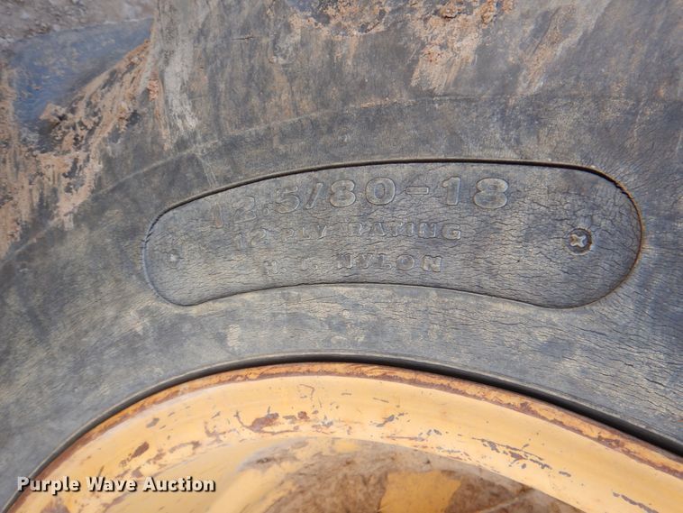 image for item DJ0416 2001 John Deere 310SG  backhoe