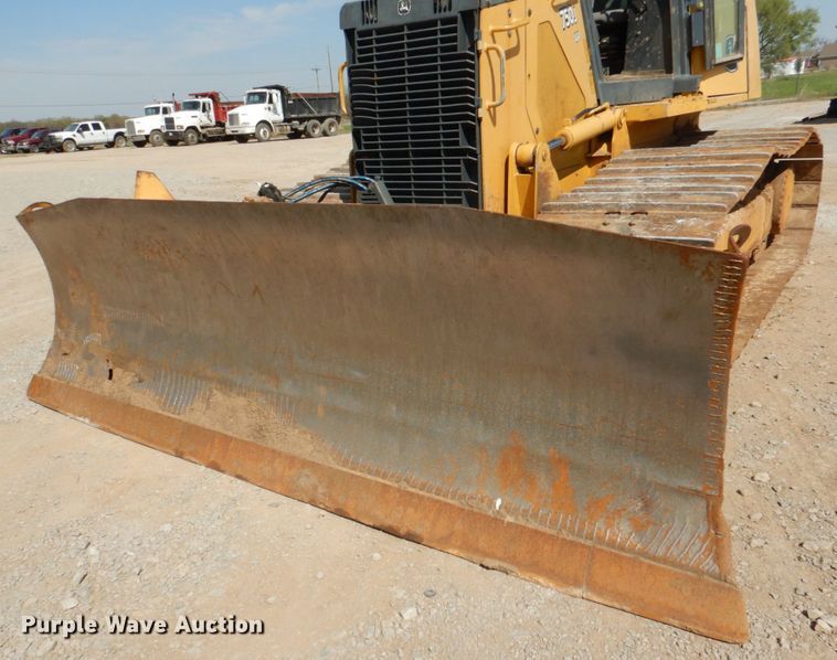image for item DJ0417 2006 John Deere 750J LGP  dozer