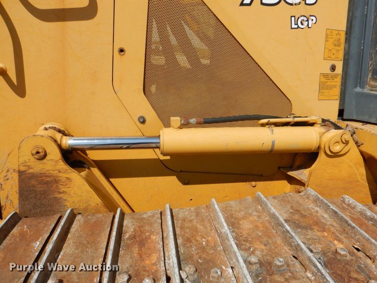 image for item DJ0417 2006 John Deere 750J LGP  dozer