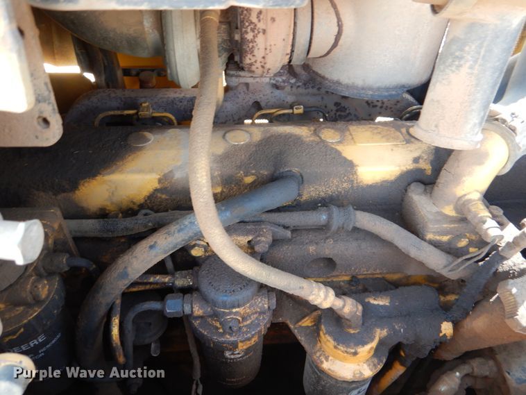 image for item DJ0417 2006 John Deere 750J LGP  dozer