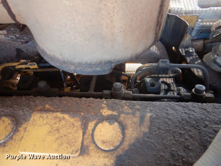 image for item DJ0417 2006 John Deere 750J LGP  dozer