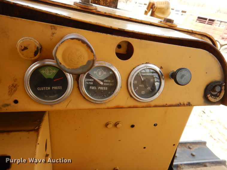 image for item DJ0429 International TD20E  crawler dozer