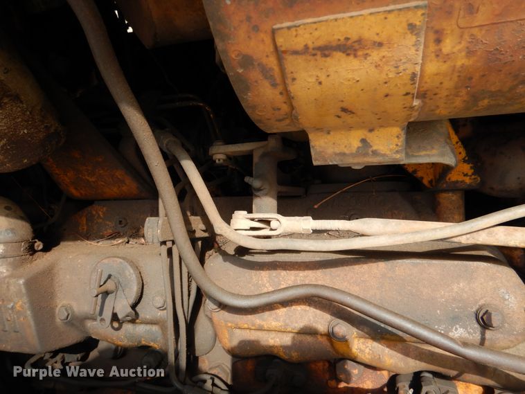 image for item DJ0429 International TD20E  crawler dozer