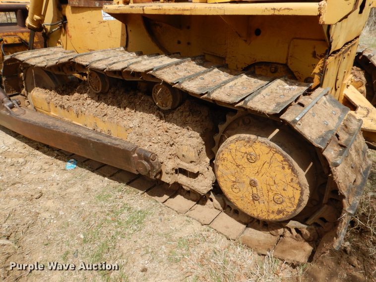 image for item DJ0429 International TD20E  crawler dozer