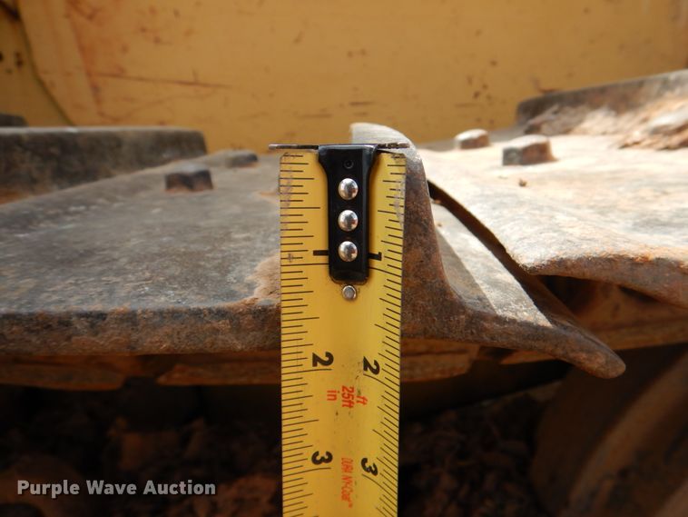 image for item DJ0429 International TD20E  crawler dozer