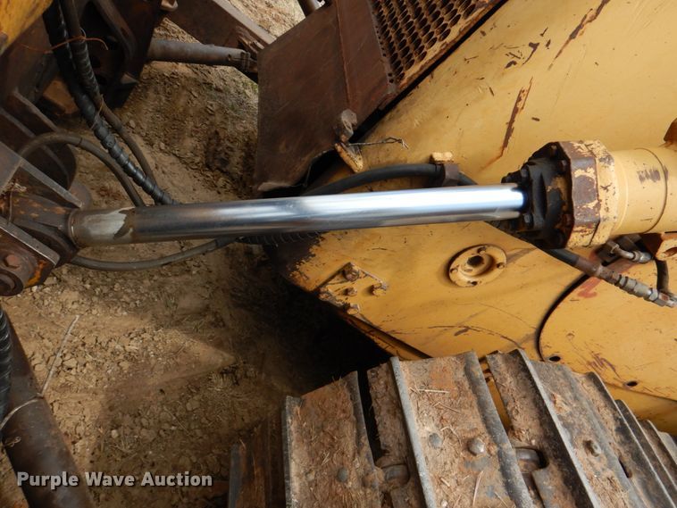 image for item DJ0429 International TD20E  crawler dozer