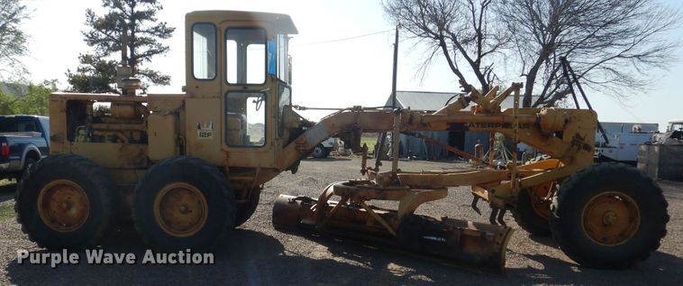 image for item DJ1185 1969 Caterpillar 12F  rigid frame motor grader