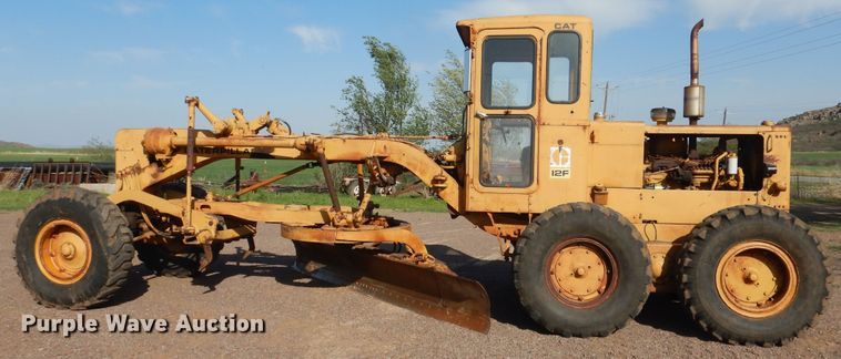 image for item DJ1185 1969 Caterpillar 12F  rigid frame motor grader