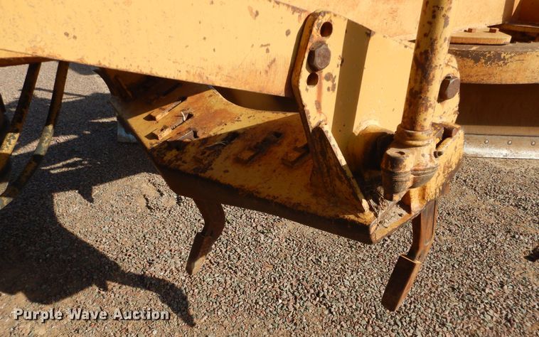 image for item DJ1185 1969 Caterpillar 12F  rigid frame motor grader