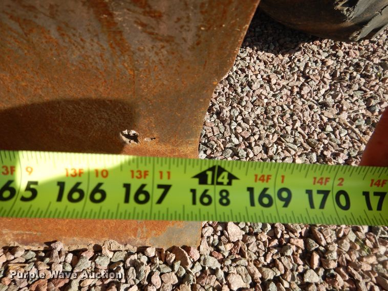 image for item DJ1185 1969 Caterpillar 12F  rigid frame motor grader