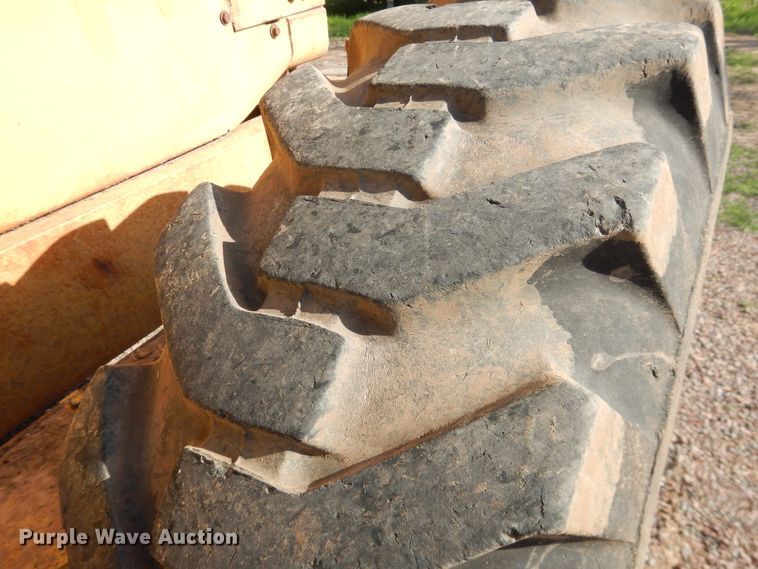 image for item DJ1185 1969 Caterpillar 12F  rigid frame motor grader