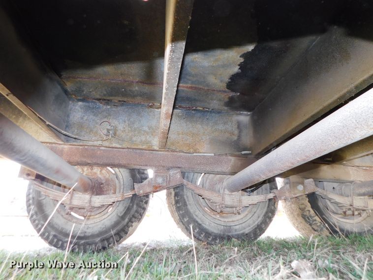 image for item DJ5991 1974 Dakota Trail-eze 2341HW tilt deck equipment trailer