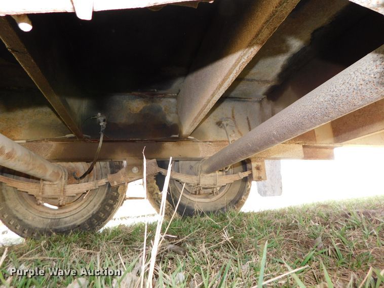 image for item DJ5991 1974 Dakota Trail-eze 2341HW tilt deck equipment trailer