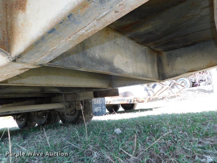 image for item DJ5991 1974 Dakota Trail-eze 2341HW tilt deck equipment trailer