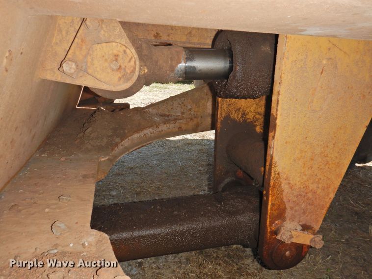 image for item DJ8364 1991 Caterpillar 615C  elevating scraper