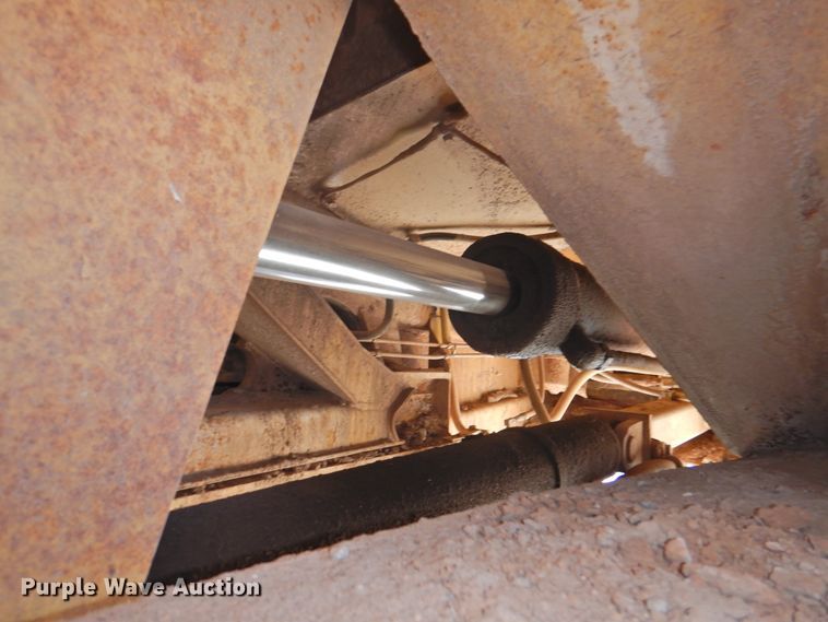 image for item DJ8364 1991 Caterpillar 615C  elevating scraper