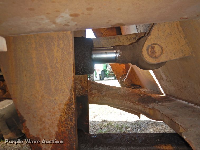 image for item DJ8364 1991 Caterpillar 615C  elevating scraper