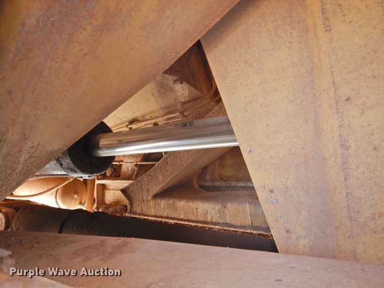 image for item DJ8364 1991 Caterpillar 615C  elevating scraper