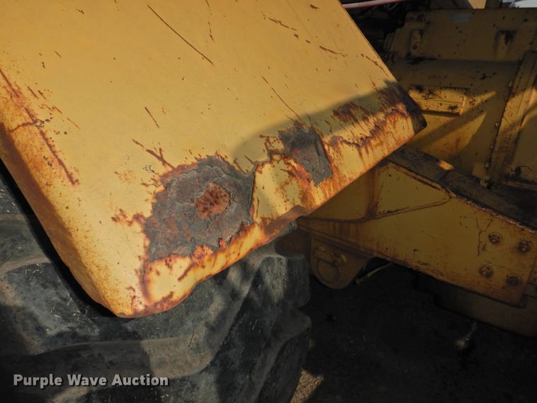 image for item DJ8364 1991 Caterpillar 615C  elevating scraper