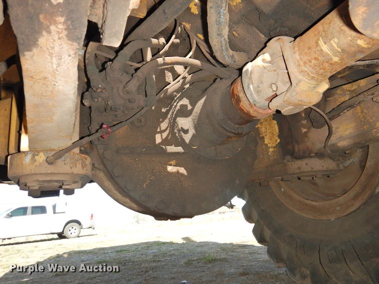 image for item DJ8364 1991 Caterpillar 615C  elevating scraper