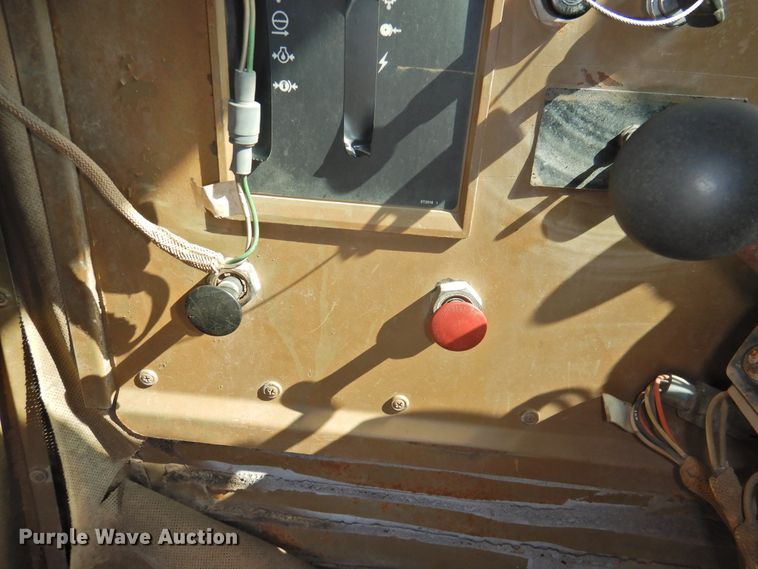 image for item DJ8364 1991 Caterpillar 615C  elevating scraper