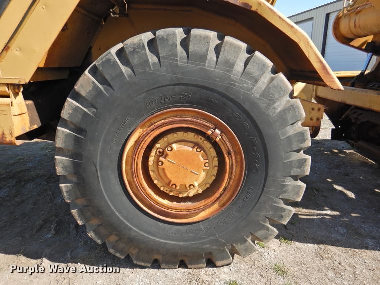 image for item DJ8364 1991 Caterpillar 615C  elevating scraper