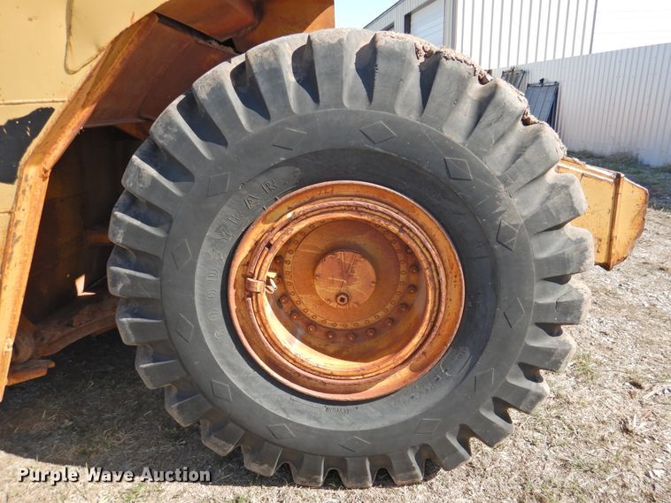 image for item DJ8364 1991 Caterpillar 615C  elevating scraper