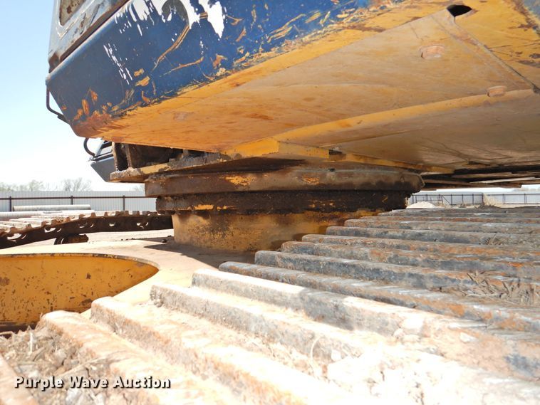 image for item DJ8374 Komatsu PC220LC  excavator