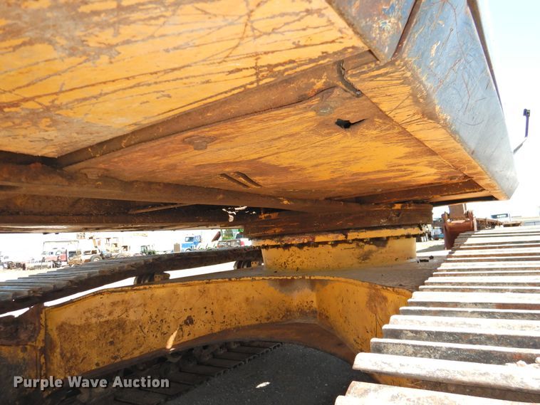 image for item DJ8374 Komatsu PC220LC  excavator