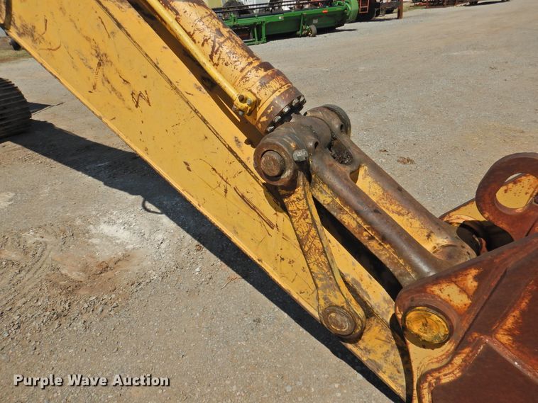 image for item DJ8374 Komatsu PC220LC  excavator