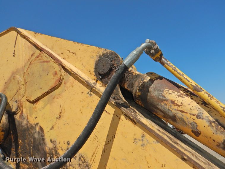 image for item DJ8374 Komatsu PC220LC  excavator