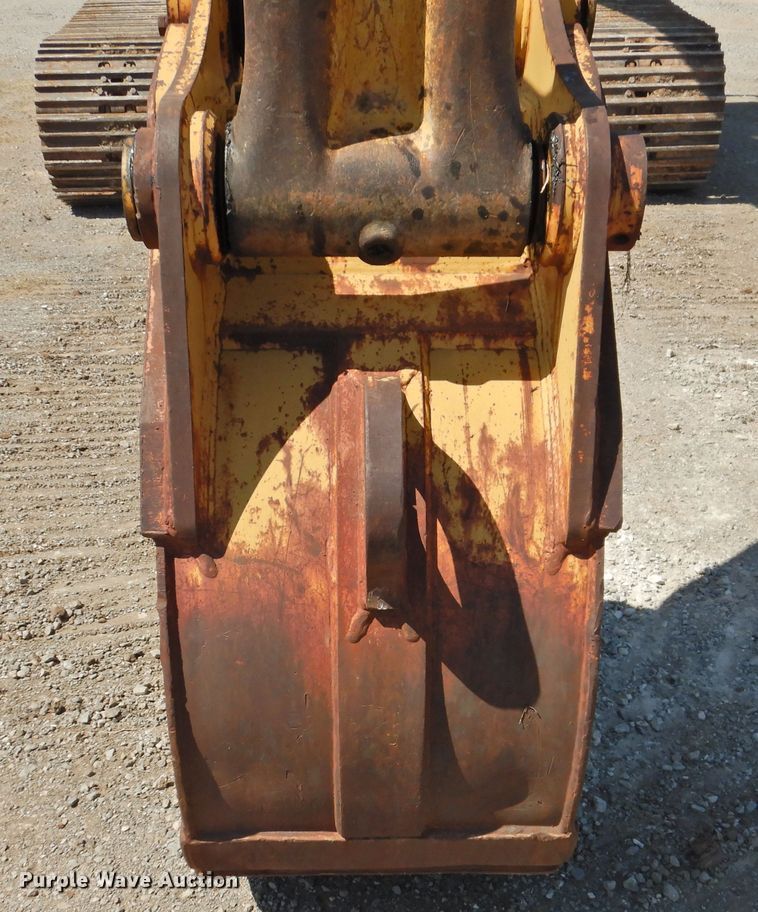 image for item DJ8374 Komatsu PC220LC  excavator