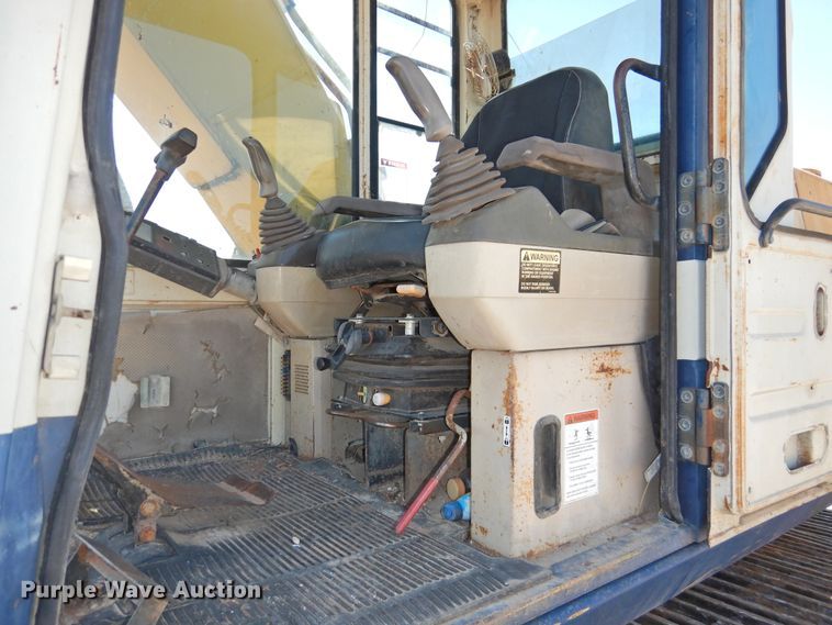 image for item DJ8374 Komatsu PC220LC  excavator