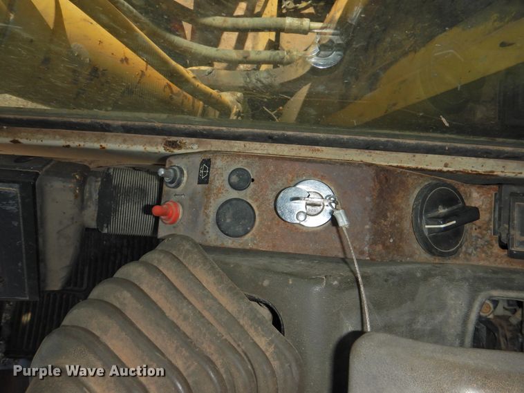 image for item DJ8374 Komatsu PC220LC  excavator