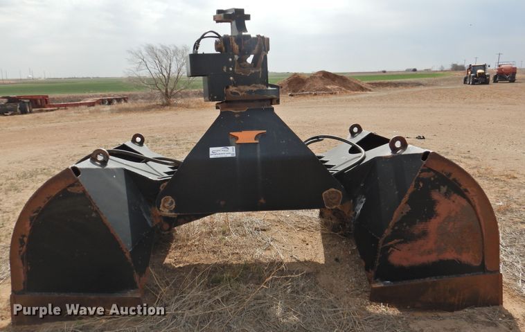 image for item DJ8382 74" W Anvil AM45 clamshell bucket